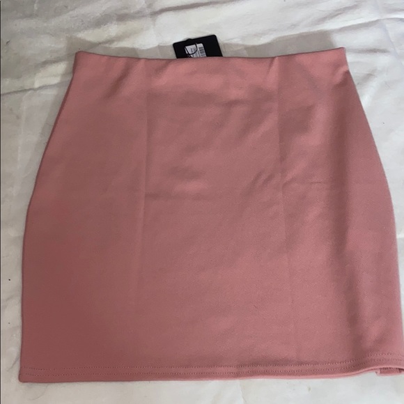 Pink mini skirt - Picture 4 of 7